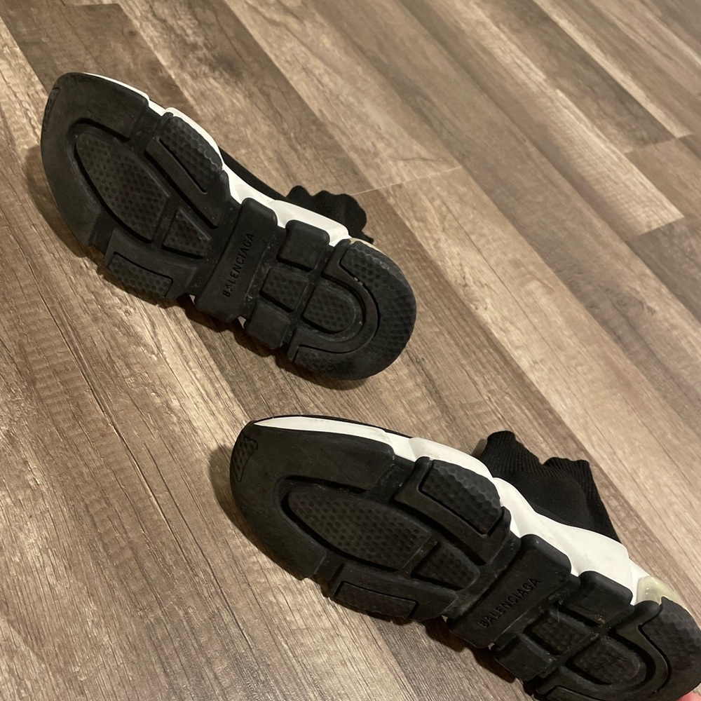 Balenciaga Black Knit Sneakers with White Sole - Picture 3 of 7